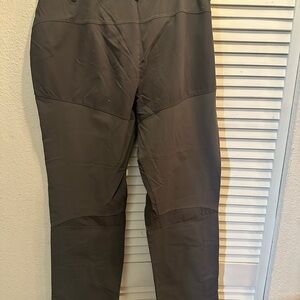 Mountain Hardwear Men's Dark Gray Cargo Pants